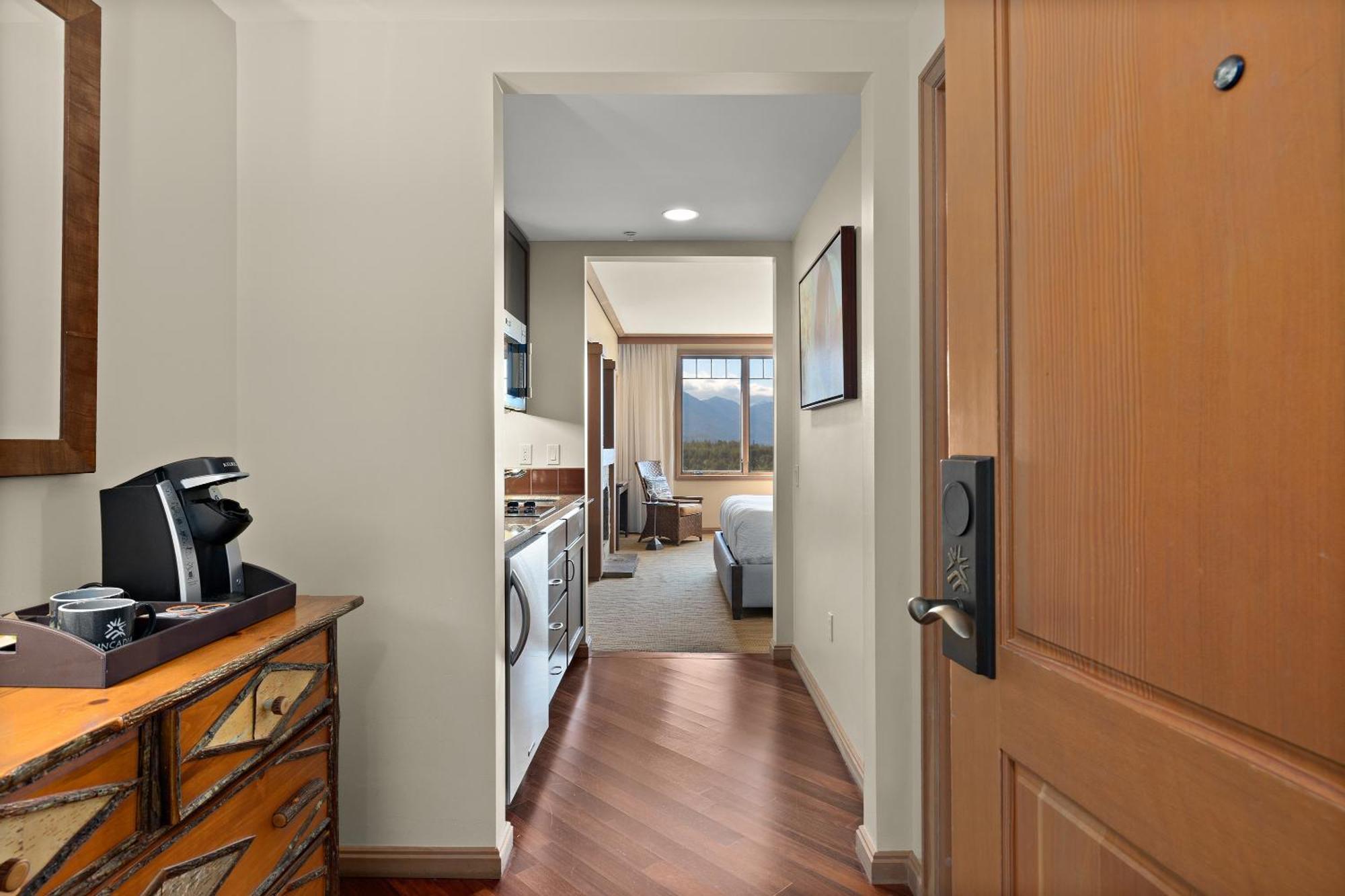 The Executive River View Unit - 5047